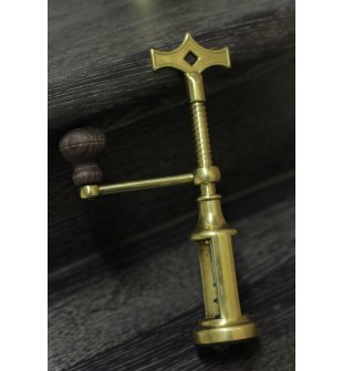 Штопор в блестящей и состаренной латуни