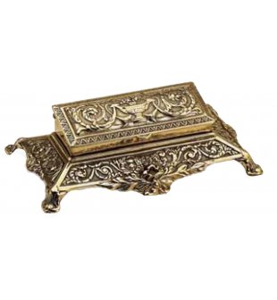 Шкатулка в блестящей латуни