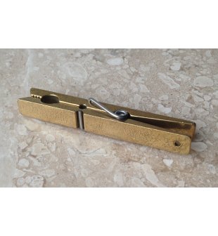 Зажим "Прищепка для белья" 14.0570 в блестящей латуни