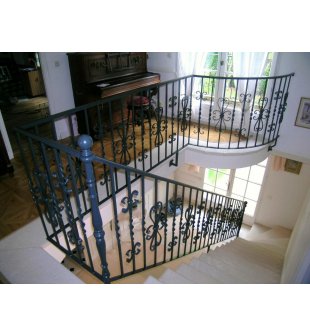 Стойки, балясины литые Tradition (Традиционная)